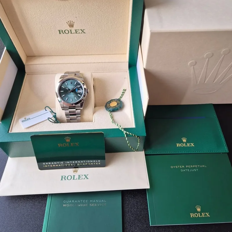 Thumb Datejust 41 Stainless Steel Smooth / Oyster / Green - Fluted