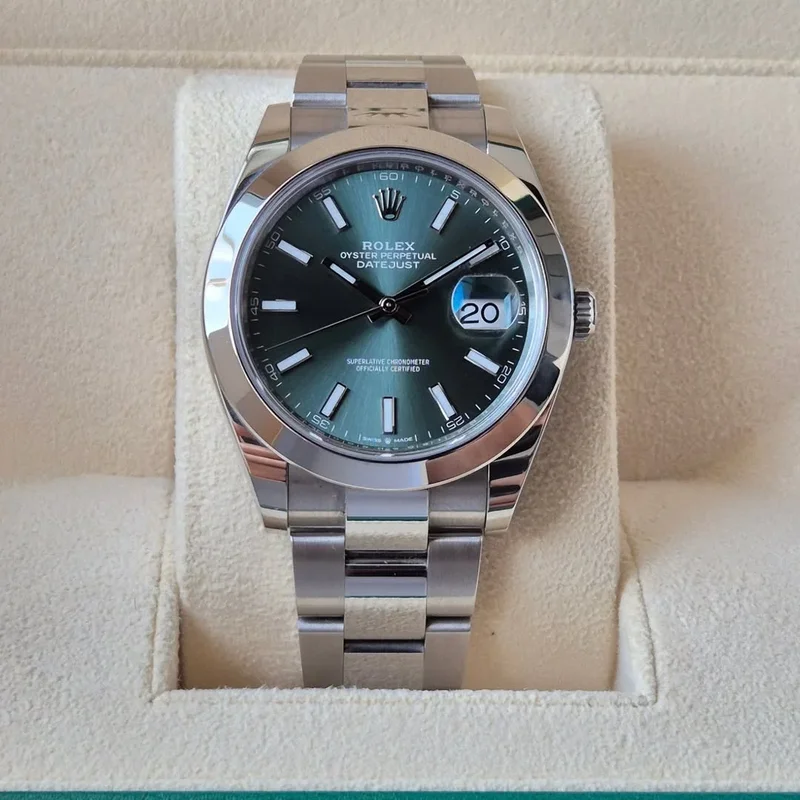 Datejust 41 Stainless Steel Smooth / Oyster / Green - Fluted
