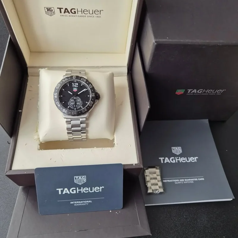 Thumb Formula 1 Big Date 42 Stainless Steel / Black / Bracelet