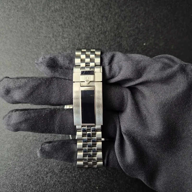 Thumb Heritage Black Bay Chrono Blue / Bracelet