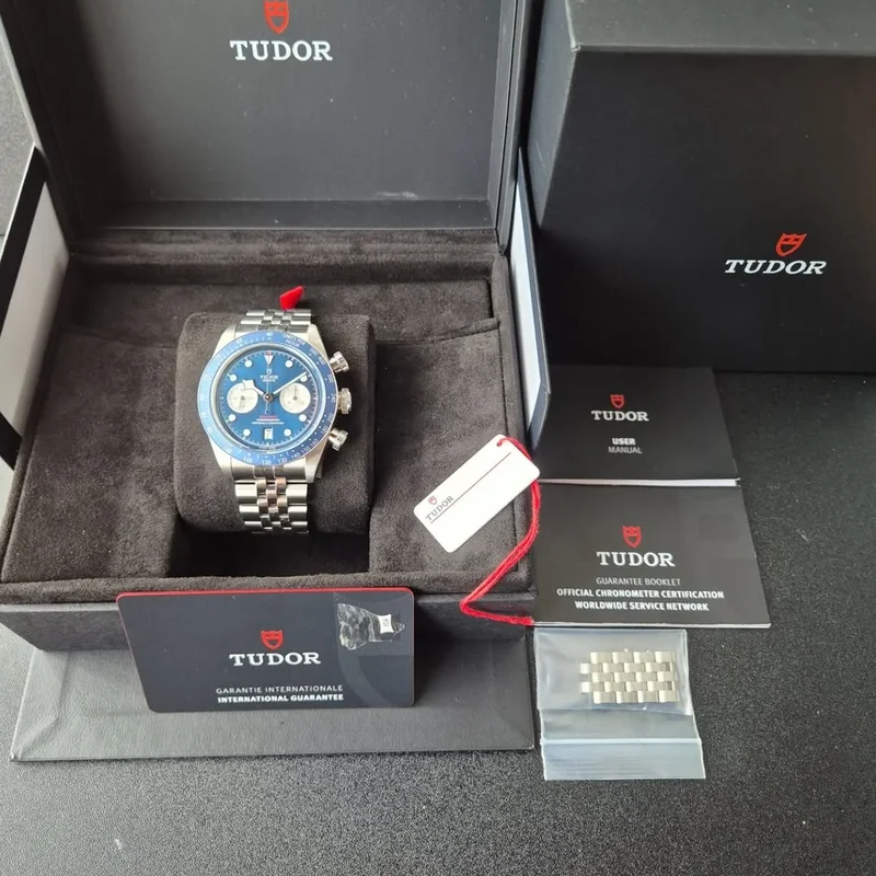 Thumb Heritage Black Bay Chrono Blue / Bracelet