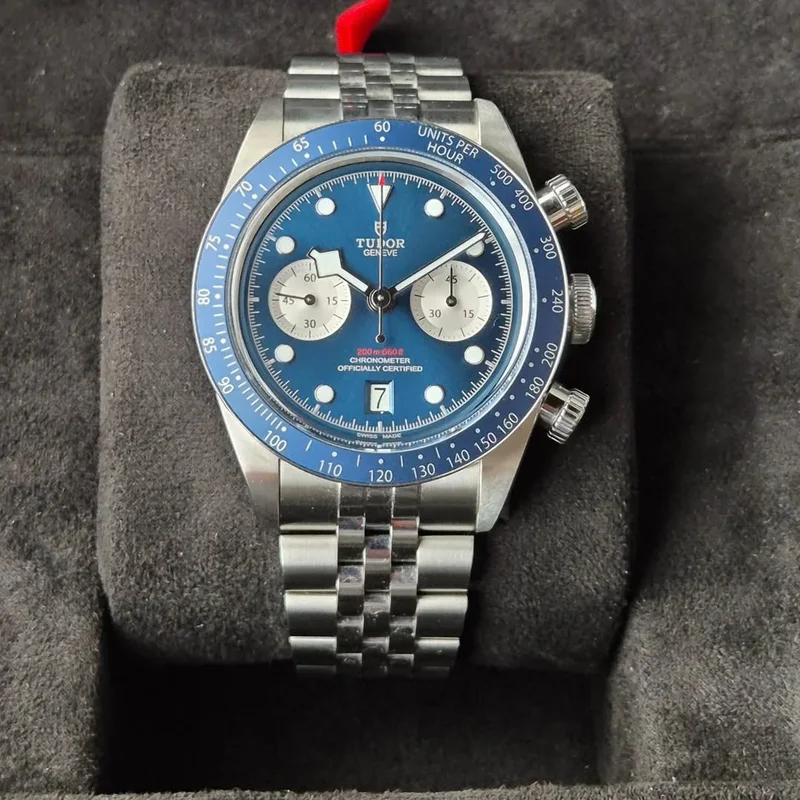 Heritage Black Bay Chrono Blue / Bracelet