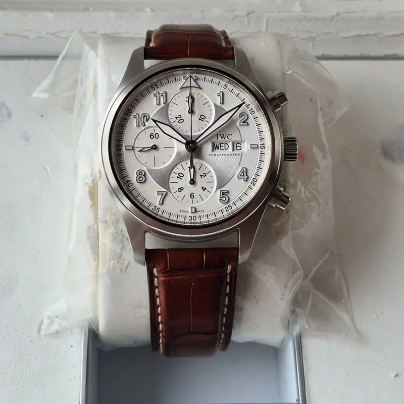 Pilot's Watch Spitfire Chronograph Stainless Steel / Silver / Strap