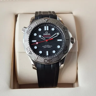 Seamaster Diver 300M Nekton Edition / Rubber