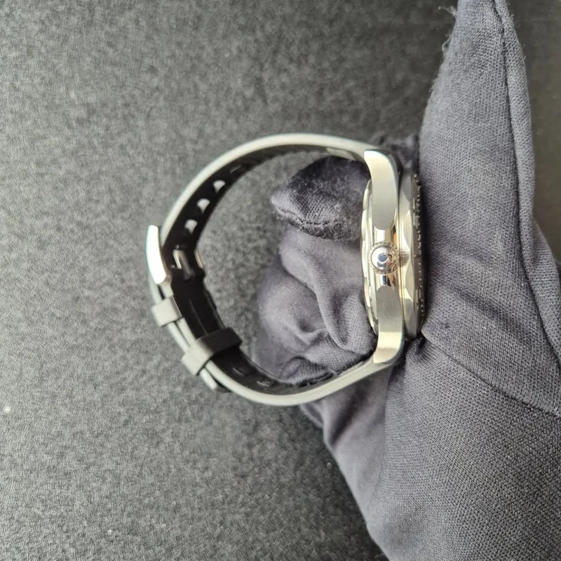 Thumb Seamaster Diver 300M Nekton Edition / Rubber