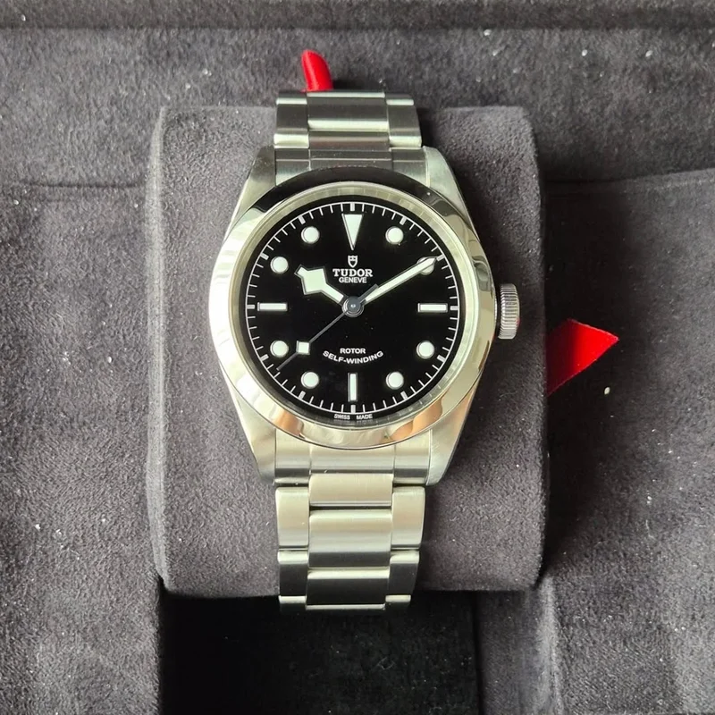 Heritage Black Bay 41 Black / Bracelet