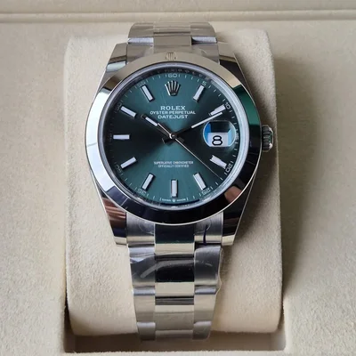 Datejust 41 Stainless Steel Smooth / Oyster / Green - Fluted
