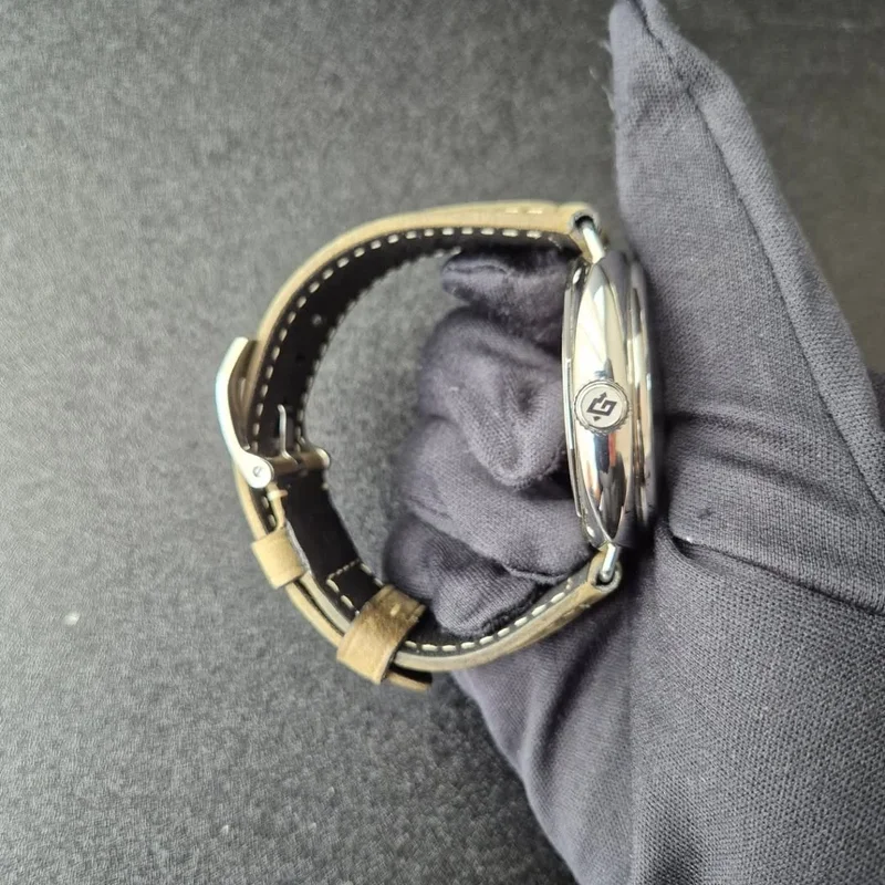 Thumb Radiomir Officine Stainless Steel / White