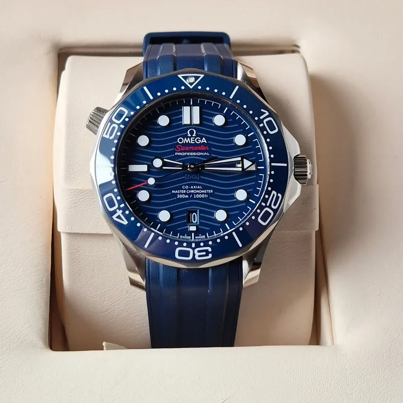 Seamaster Diver 300M Master Co-Axial 42 Stainless Steel / Blue  / Rubber
