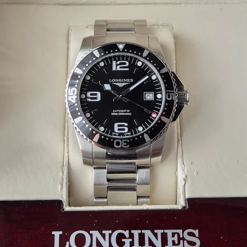 HydroConquest 41 Automatic Stainless Steel / Black / Bracelet