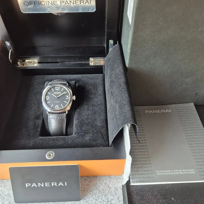 Thumb Radiomir Black Seal 8 Days Stainless Steel / Black