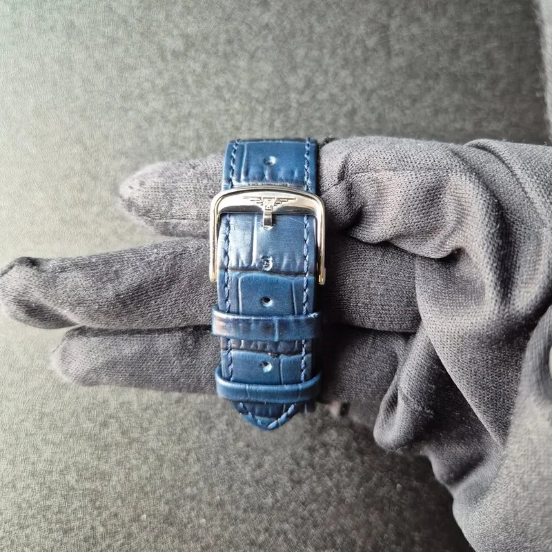 Thumb Presence 38.5 Automatic Stainless Steel / Blue