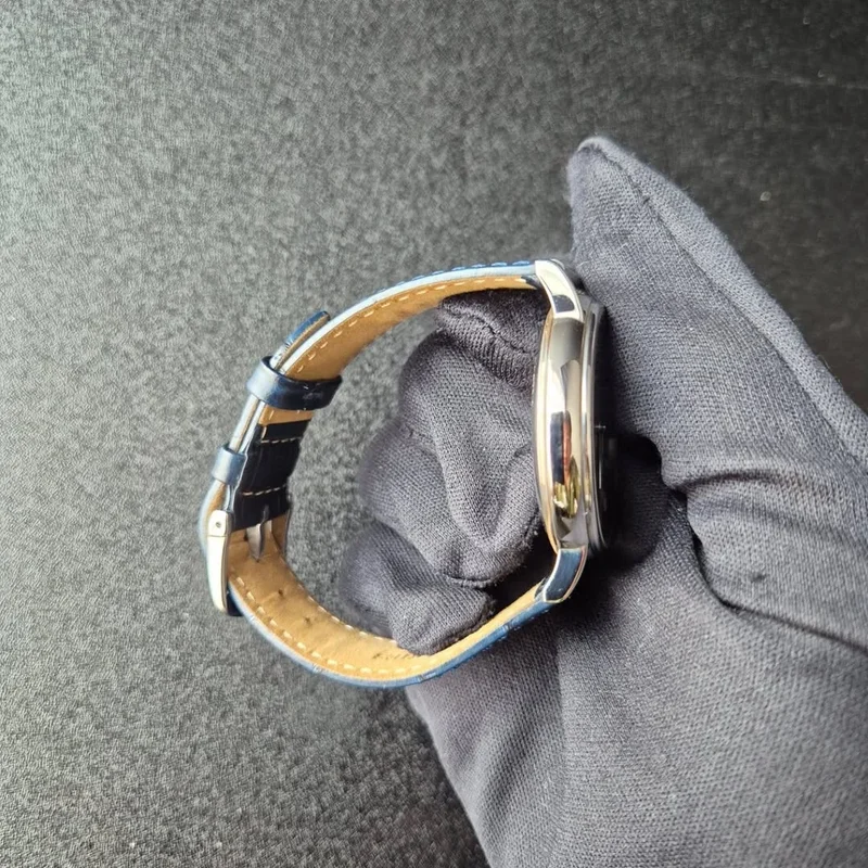 Thumb Presence 38.5 Automatic Stainless Steel / Blue