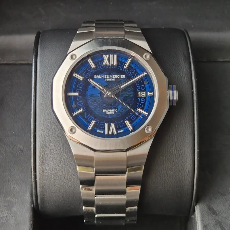 Riviera 42 Stainless Steel / Blue