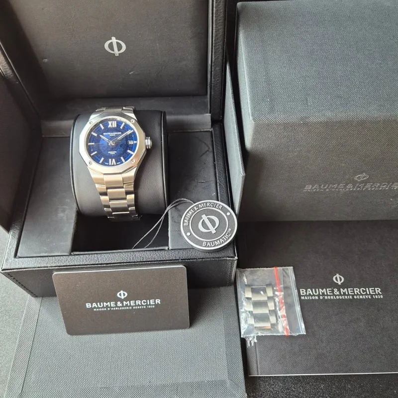 Thumb Riviera 42 Stainless Steel / Blue