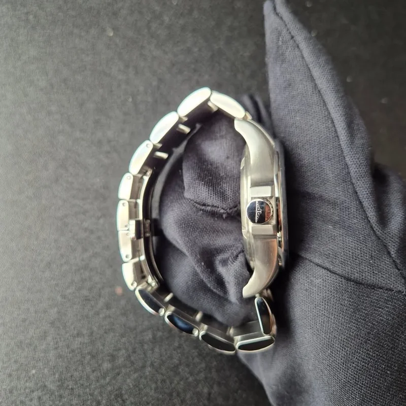 Thumb Conquest V.H.P. 43 Stainless Steel / Black / Bracelet