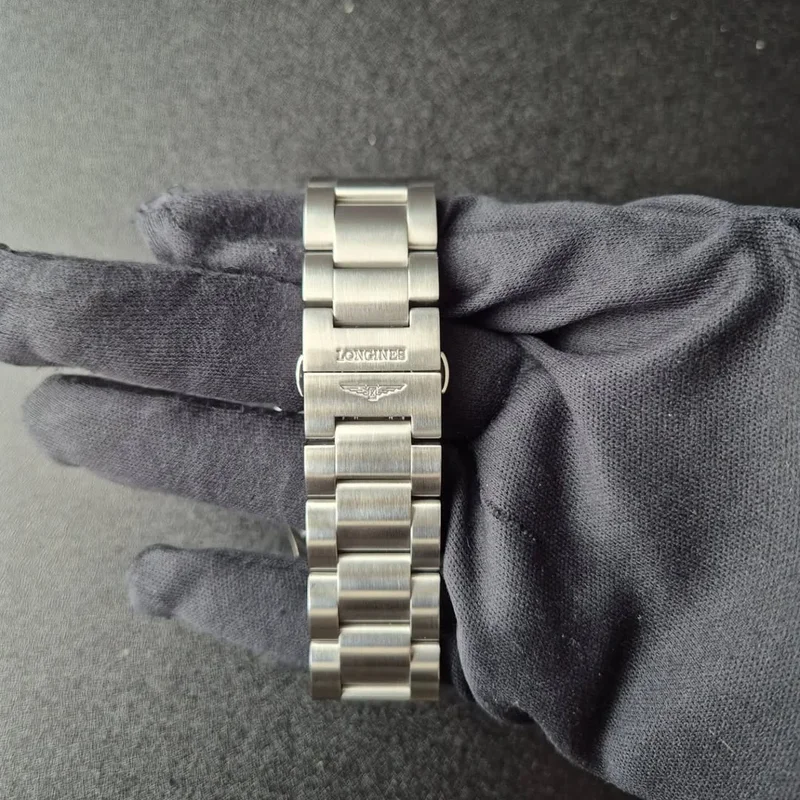 Thumb Conquest V.H.P. 43 Stainless Steel / Black / Bracelet