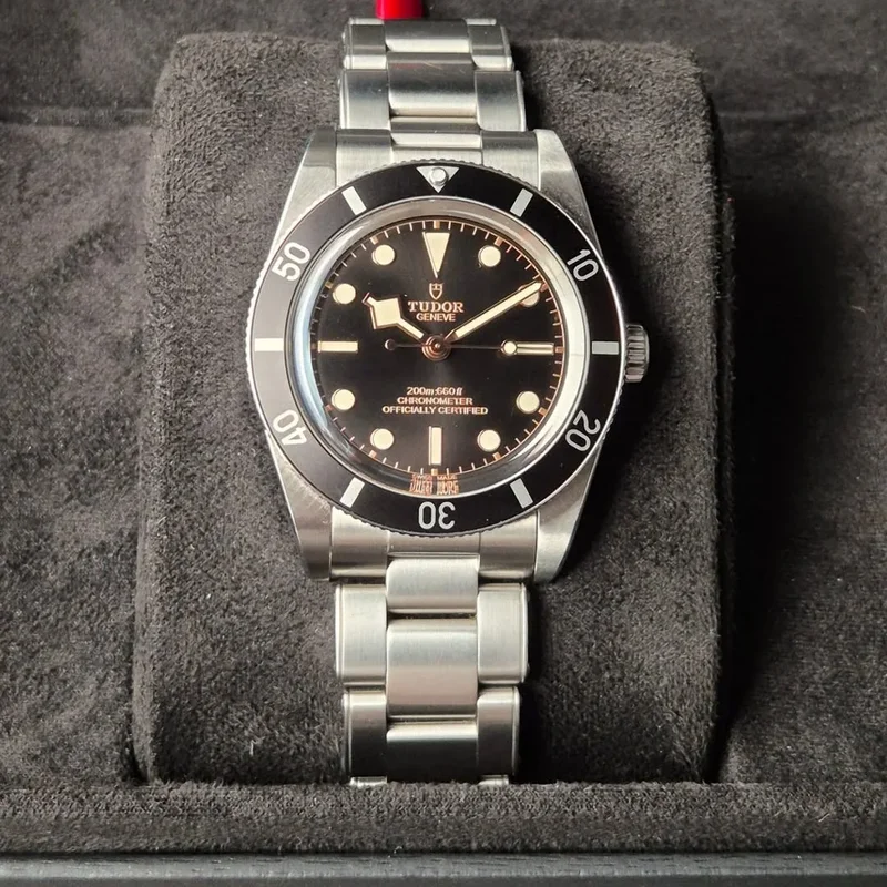 Black Bay Fifty-Four Stainless Steel / Black / Bracelet