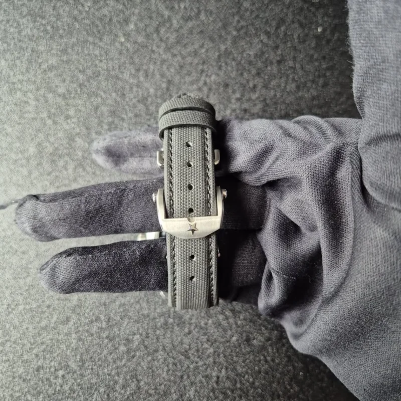 Thumb PILOT Automatic Stainless Steel / Black