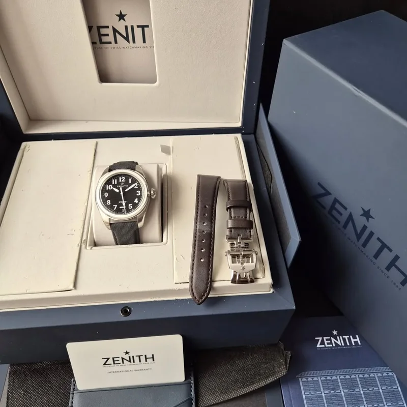 Thumb PILOT Automatic Stainless Steel / Black