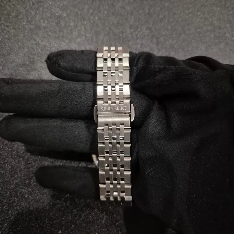 Thumb King Seiko SPB457J1 Automatic 3 Days Preppy Blue