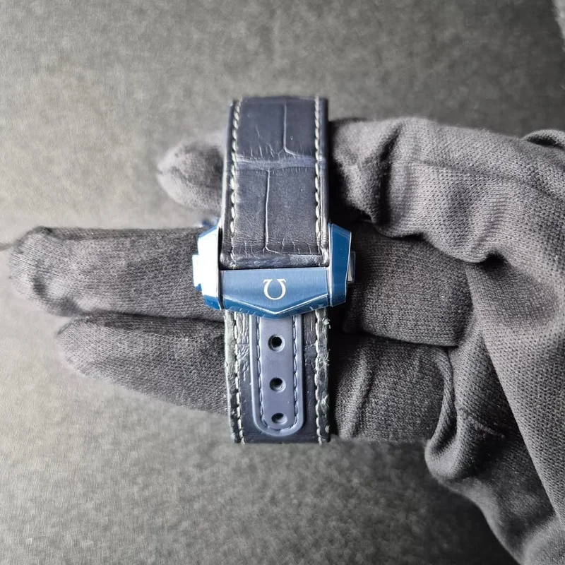 Thumb Speedmaster Moonphase Chronograph Master Chronometer Blue Side of the Moon