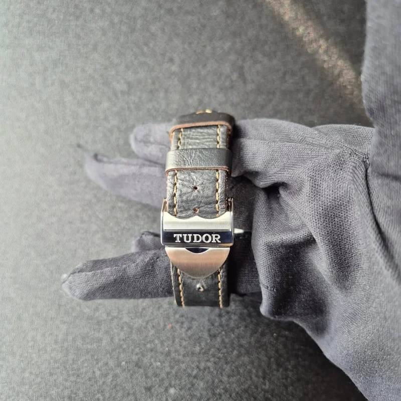 Thumb Heritage Black Bay Black S&G / Stainless Steel / Yellow Gold / Black / Strap