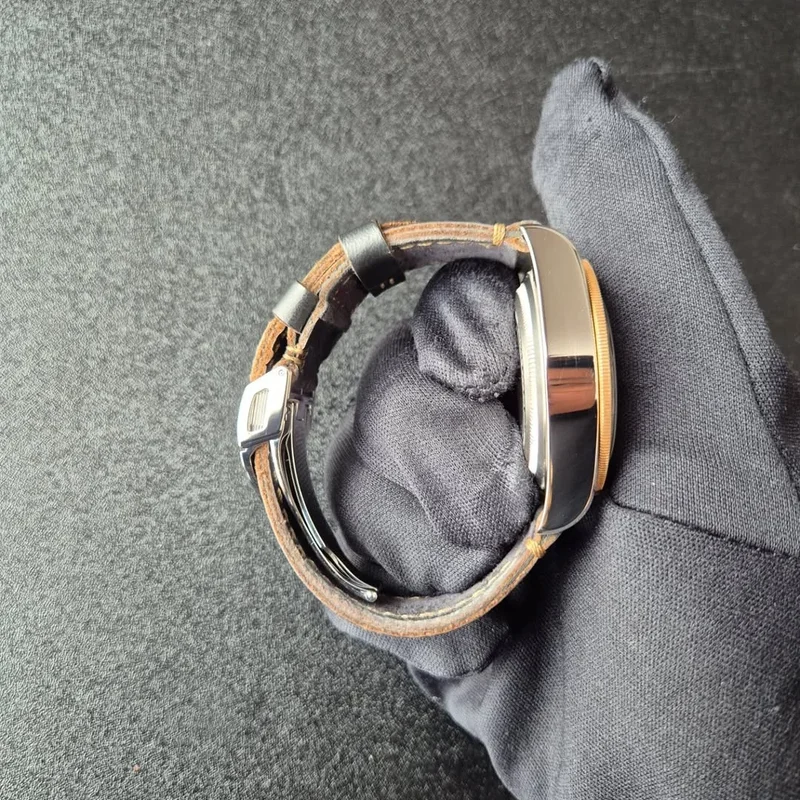 Thumb Heritage Black Bay Black S&G / Stainless Steel / Yellow Gold / Black / Strap