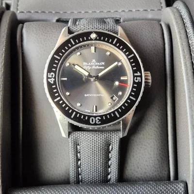 Fifty Fathoms Bathyscaphe Stainless Steel / Grey / Black Nato