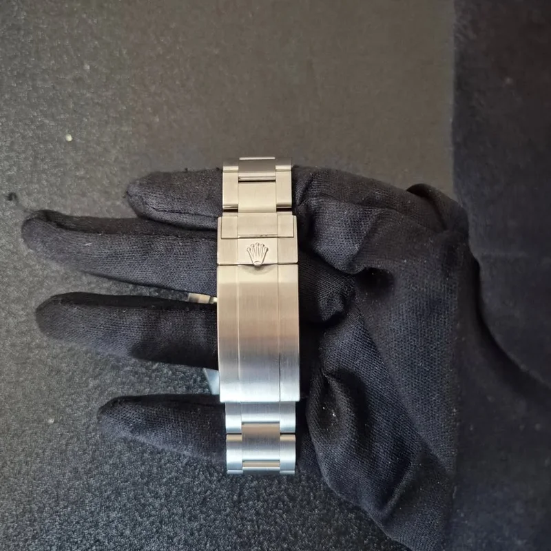 Thumb Sea-Dweller Stainless Steel / Black