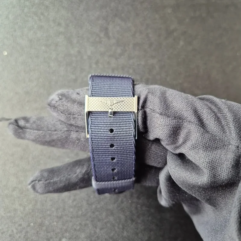 Thumb Legend Diver 39 Stainless Steel / Blue -Strap