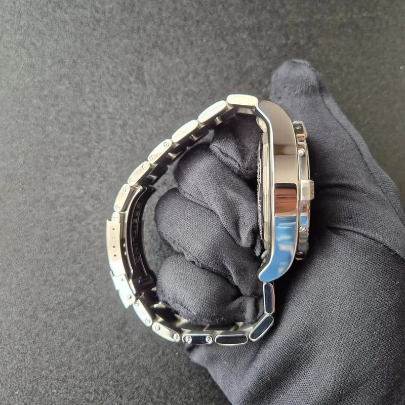 Thumb Super Avenger II Stainless Steel / Volcano Black / Bracelet