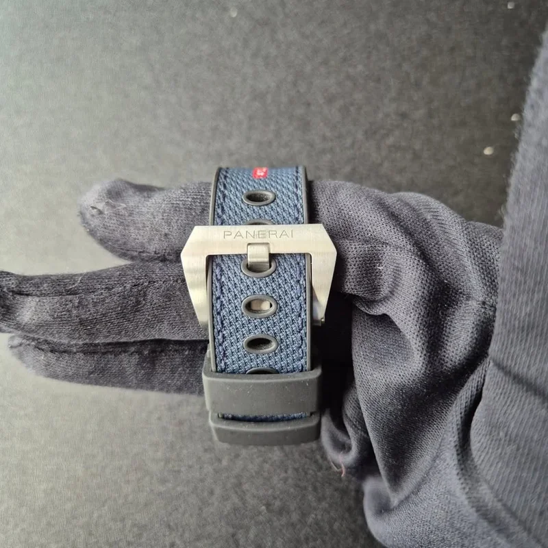 Thumb Luminor 1950 44 BiTempo Luna Rossa Stainless Steel / Blue