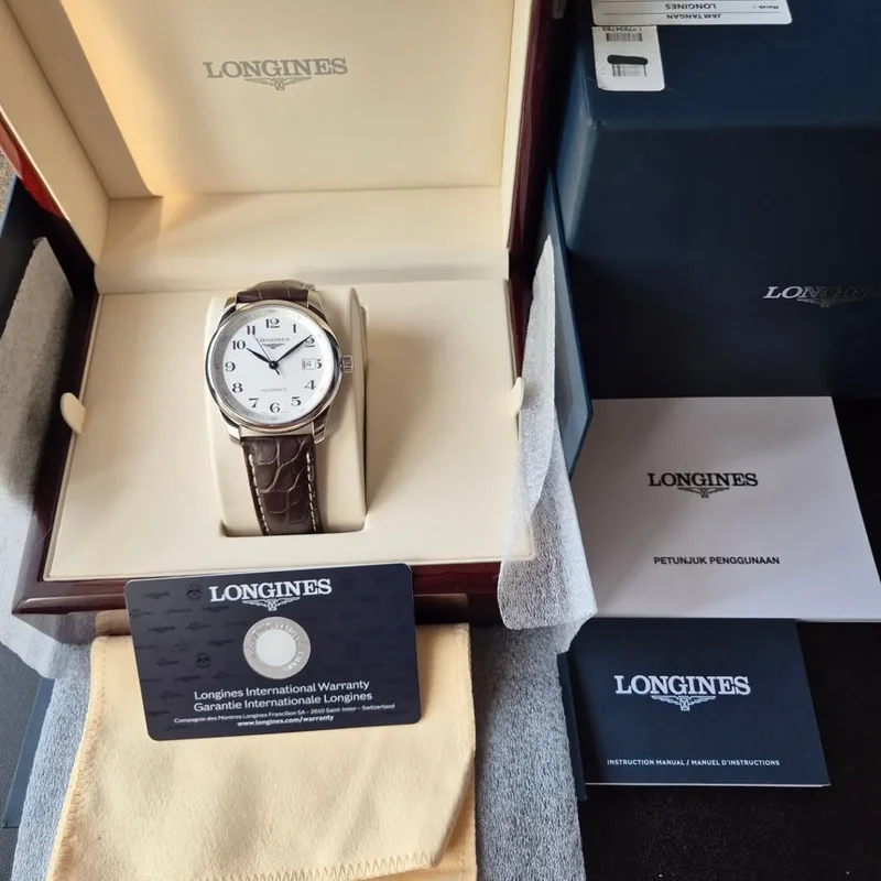 Thumb Master Collection 40 Date Stainless Steel / Silver-Arabic / Alligator