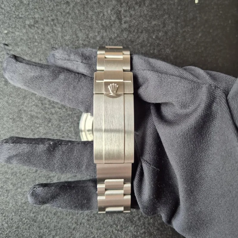 Thumb Sea-Dweller Deepsea D-Blue