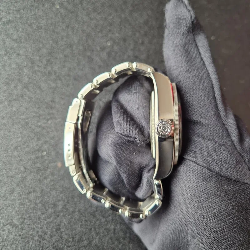 Thumb Black Bay GMT Stainless Steel / White / Bracelet