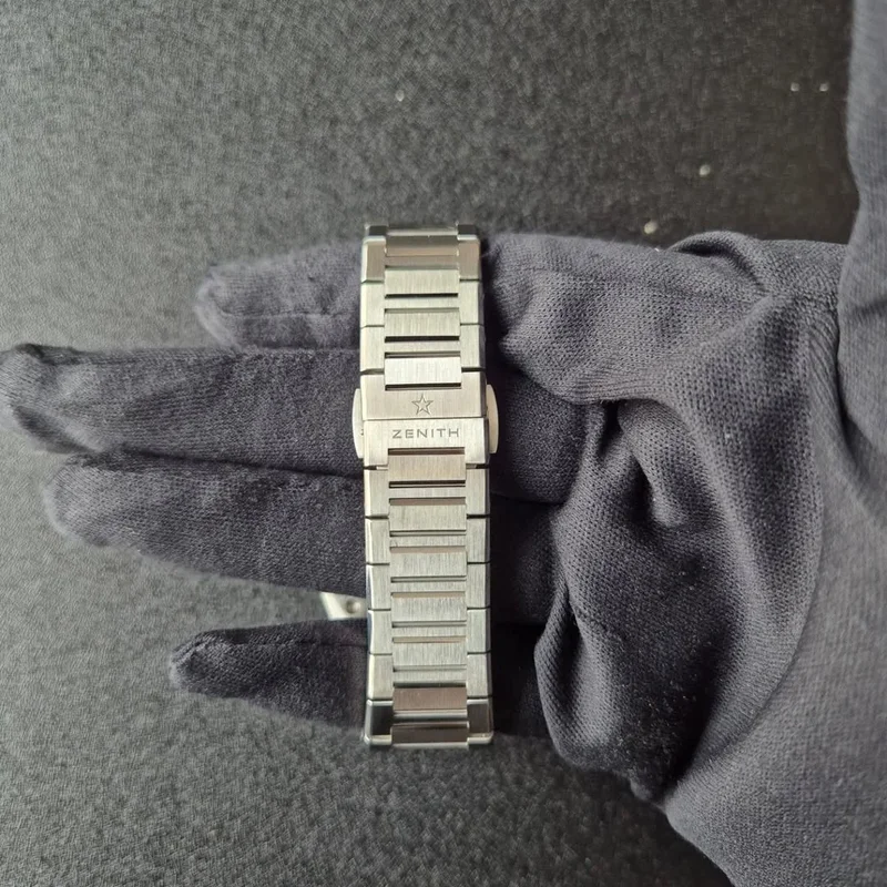 Thumb Defy Skyline Stainless Steel / Blue
