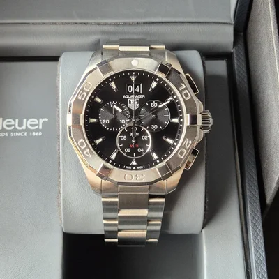 Aquaracer 300M Quartz Chronograph 43 Stainless Steel / Black / Bracelet