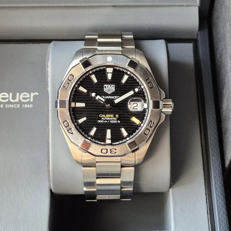 Aquaracer 300M Calibre 5 Automatic 41 Stainless Steel / Black / Bracelet
