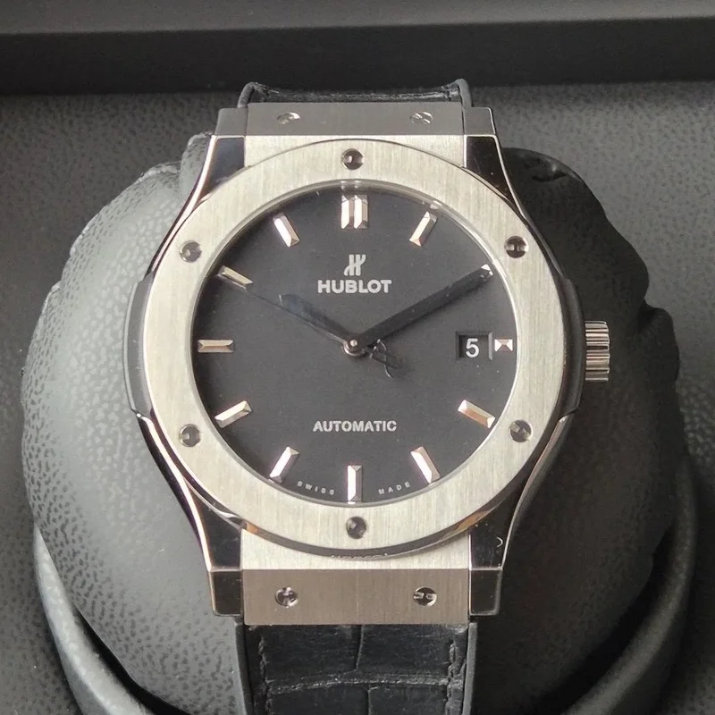 Classic Fusion 45 Titanium / Black
