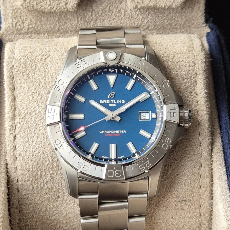 Avenger Automatic 42 Stainless Steel / Blue / Bracelet