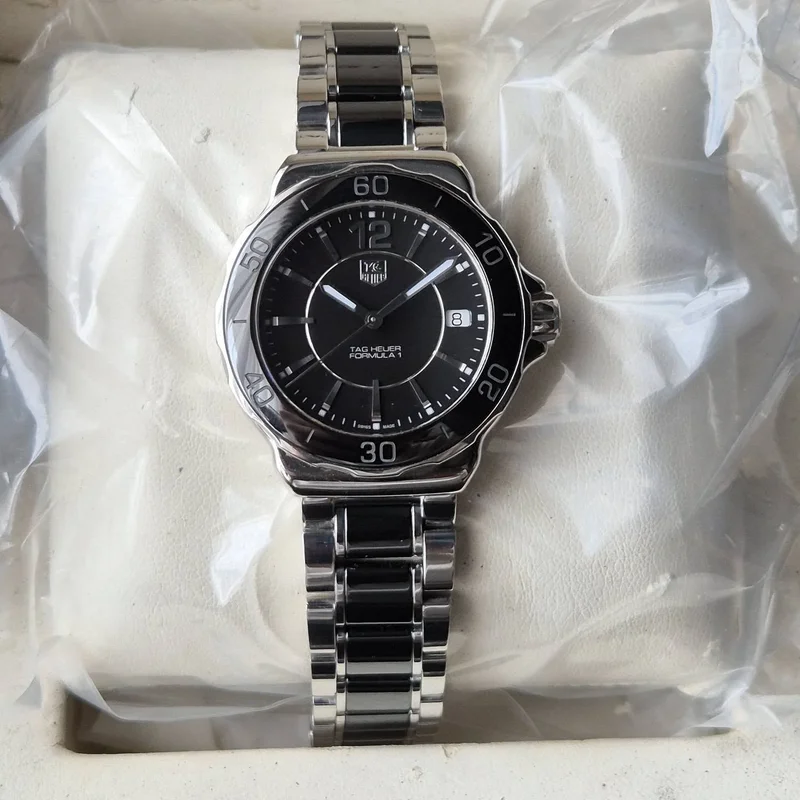 Formula 1 Quartz 37 Stainless Steel / Black / Bracelet