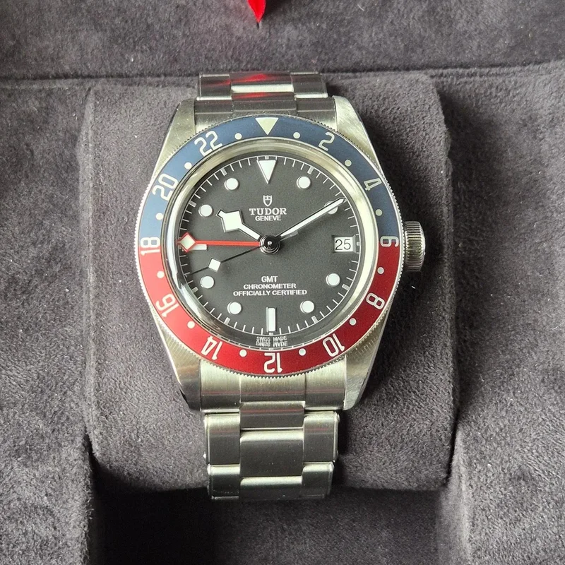 Black Bay GMT Stainless Steel / Black / Pepsi / Bracelet