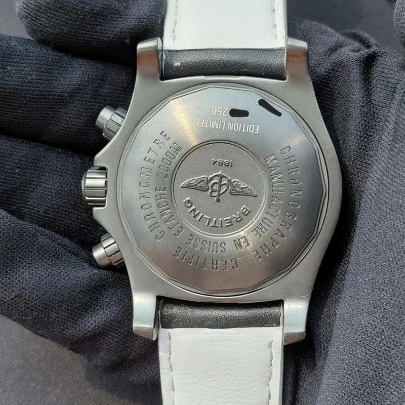 Thumb Superocean Chronograph M2000