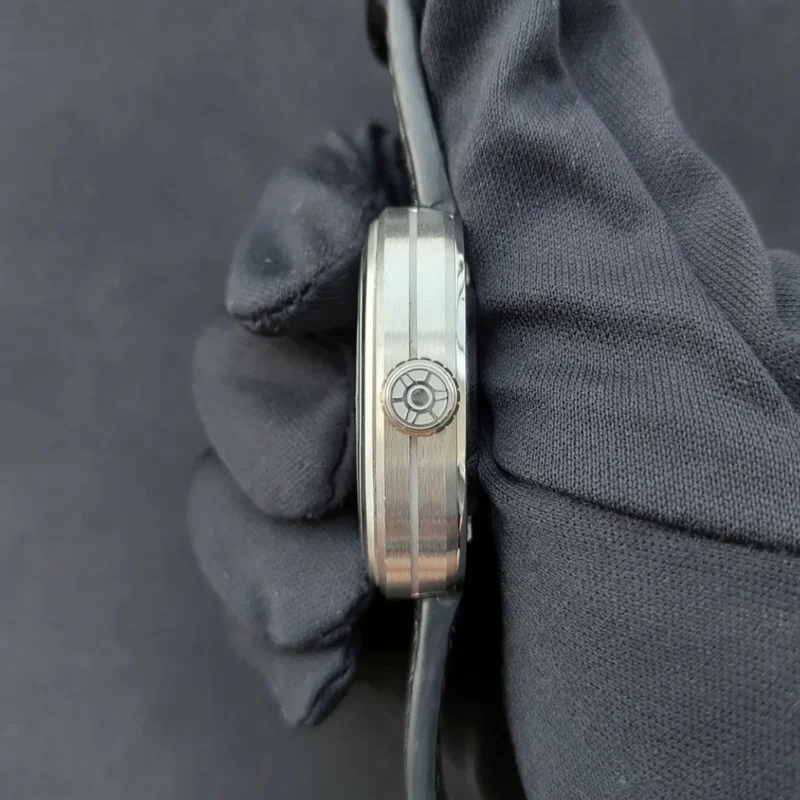 Thumb P1B/01 Industrial Essence