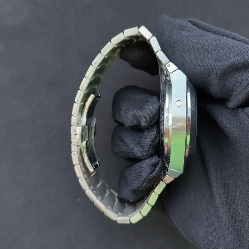 Thumb PRX Chronograph Stainless Steel / Silver