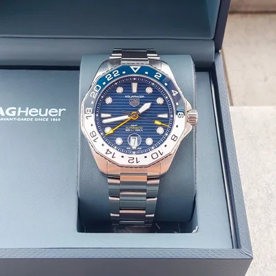 Aquaracer Professional 300 GMT Stainless Steel / Blue / Bracelet