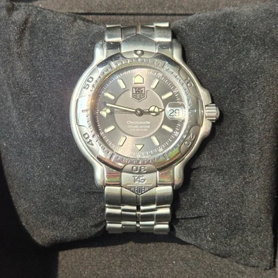 6000 Stainless Steel / Grey / Bracelet