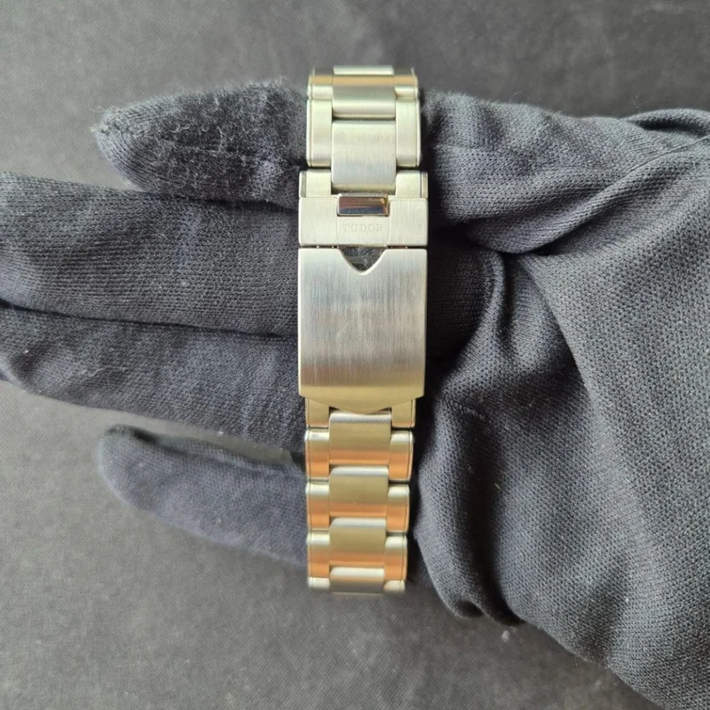 Thumb Black Bay Fifty-Eight Stainless Steel / Navy Blue / Bracelet