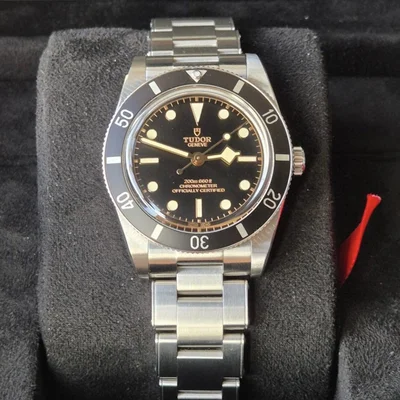 Black Bay Fifty-Four Stainless Steel / Black / Bracelet
